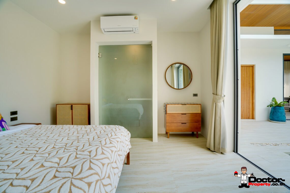 New 4 Bedroom Pool Villa with Partial Sea View in Bang Rak, Koh Samui – For Sale